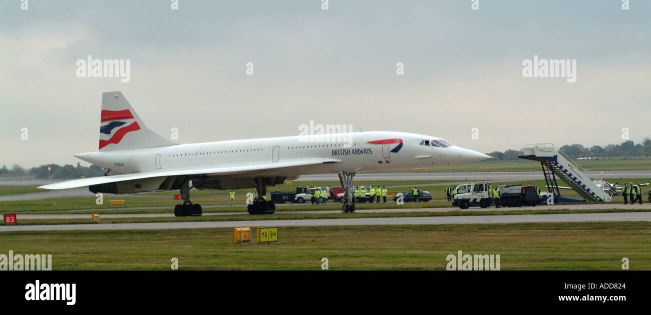 Concorde roulage à l'aéroport de Manchester 22 octobre 2003 Angleterre Royaume-Uni UK Banque D'Images