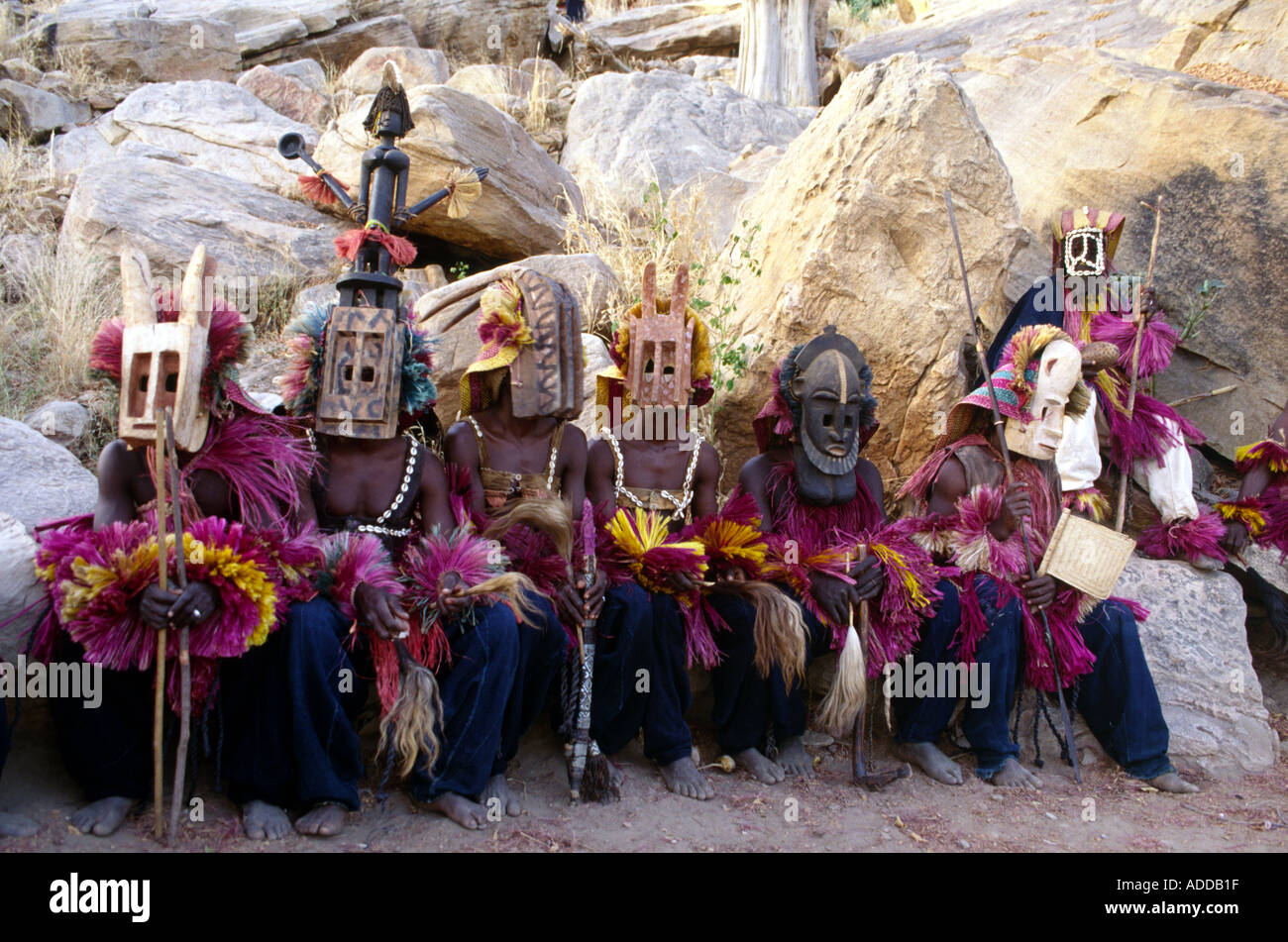 Les danseurs Dogon MALI Tirelli Banque D'Images