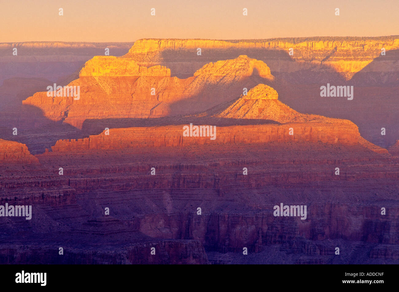 Les couleurs du lever le Grand Canyon de Mather Point sur la rive sud du Grand Canyon National Park Arizona USA Banque D'Images