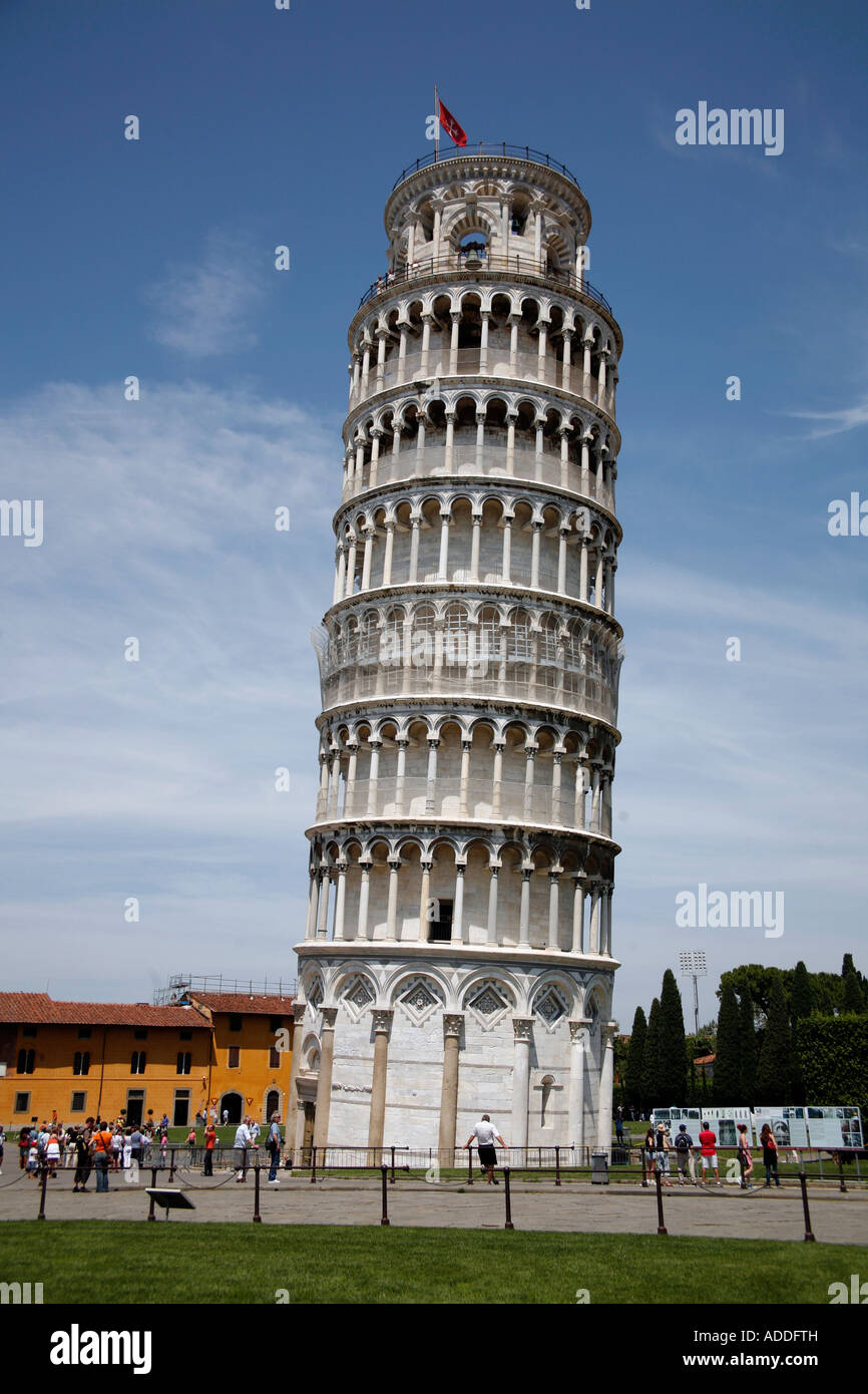 La Tour Penchée de Pise dans la Piazza del Duomo, la Place des Miracles Pise Italie Banque D'Images