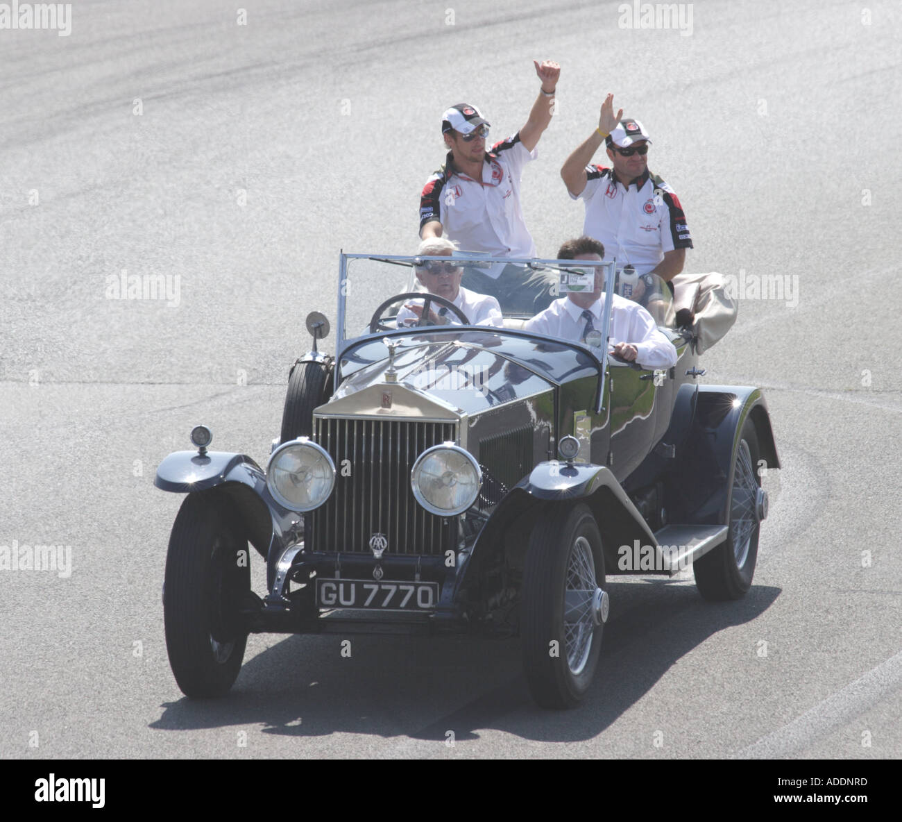 Jenson Button et Rubens Barrichello pour pilotes Honda de l'équipe au cours de la parade des pilotes britanniques (F1 Grand Prix Banque D'Images