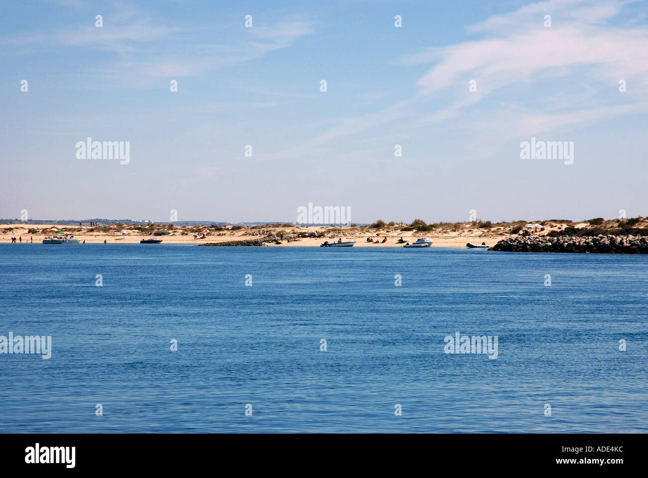 Vue panoramique sur le front de plage d'Ilha da Tavira Algarve Portugal Île Isle Iberia Europe Banque D'Images