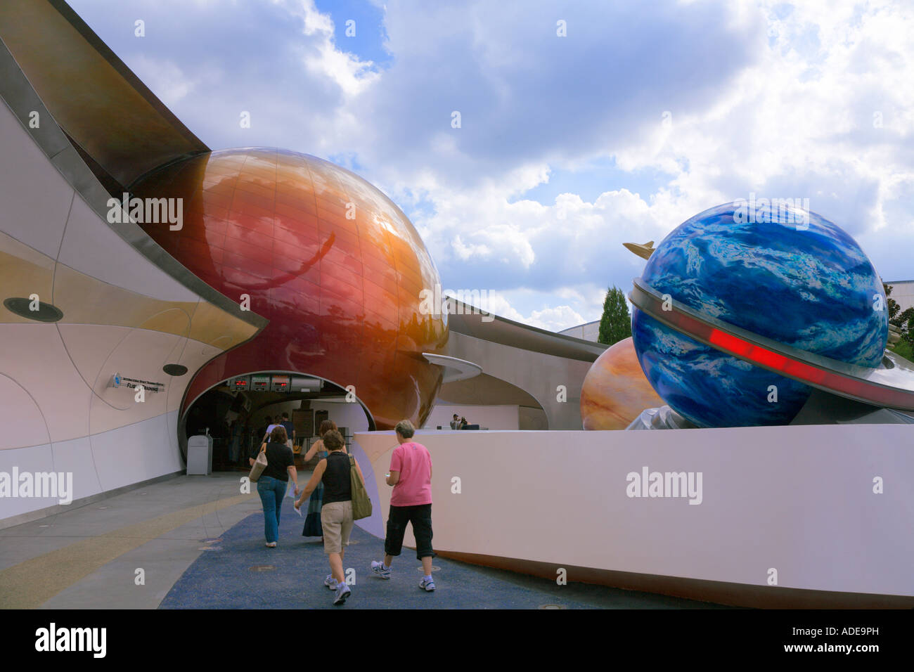 Vous pénétrez dans l'espace de la Mission au Centre Epcot de Walt Disney World, à Kissimmee FL Banque D'Images