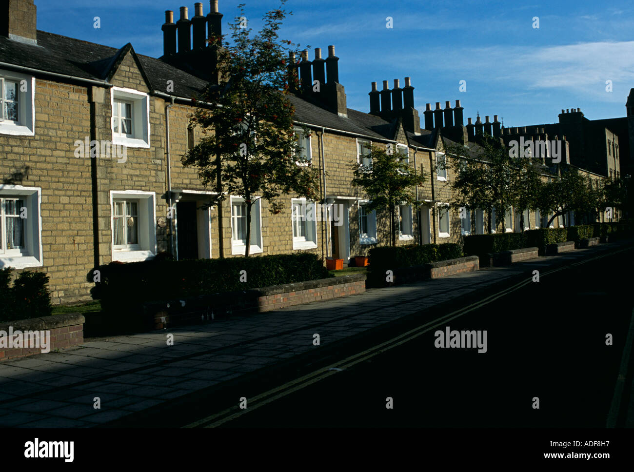 Une rangée de maisons mitoyennes de style victorien dans le village de Great Western Railway, Swindon Wiltshire construit pour loger les travailleurs des chemins de fer Banque D'Images