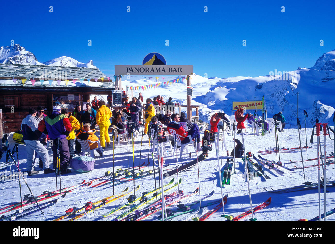 La Suisse Rothorn apres ski bar Panorama Banque D'Images