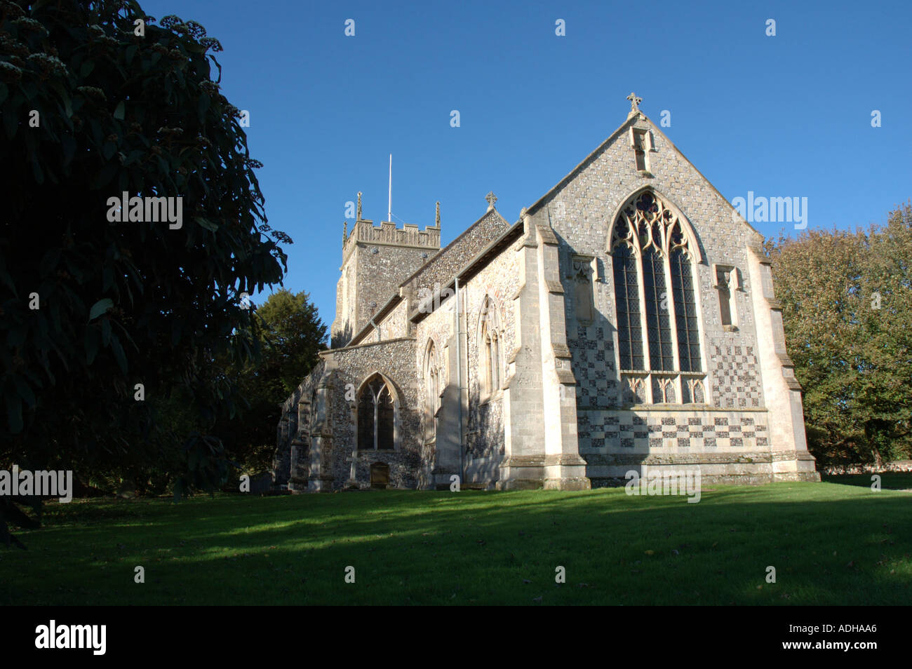 L'église All Saints Burnham Thorpe à Norfolk est où Lord Nelson, père était pasteur. Les deux parents sont enterrés dans l'église Banque D'Images