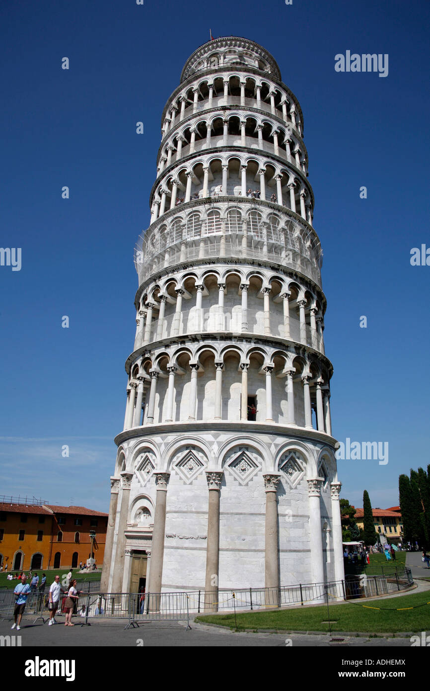 La Tour Penchée de Pise dans la Piazza del Duomo, la Place des Miracles Pise Italie Banque D'Images