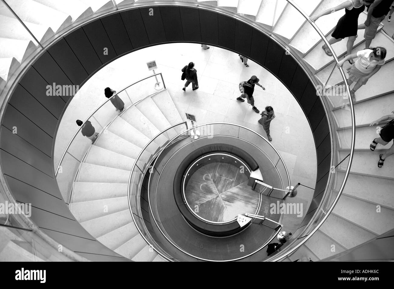 Escaliers au Louvre à Paris Banque D'Images