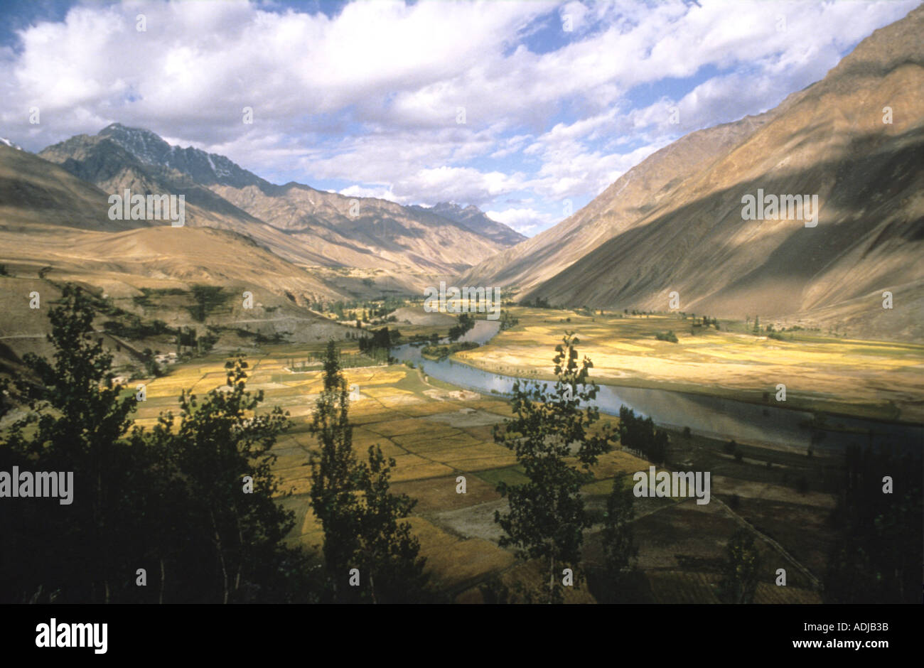 Shandur Pass allant de Chitral dans le NW à Gilgit frontière sur le Karakorum KKH ,Route ,Pakistan Banque D'Images