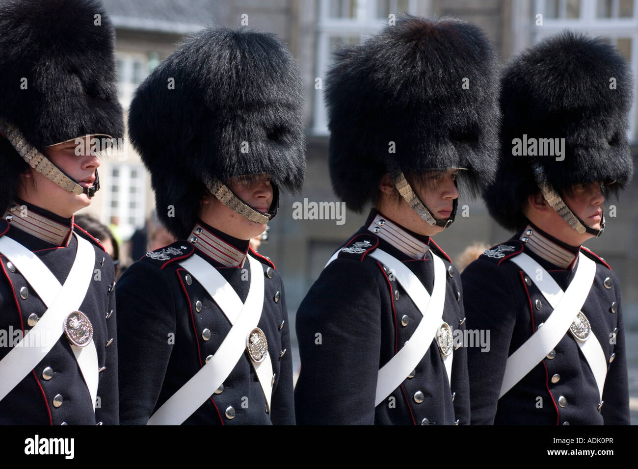 Changement de la garde au Palais Royal d'Amalienborg, Copenhague. Banque D'Images