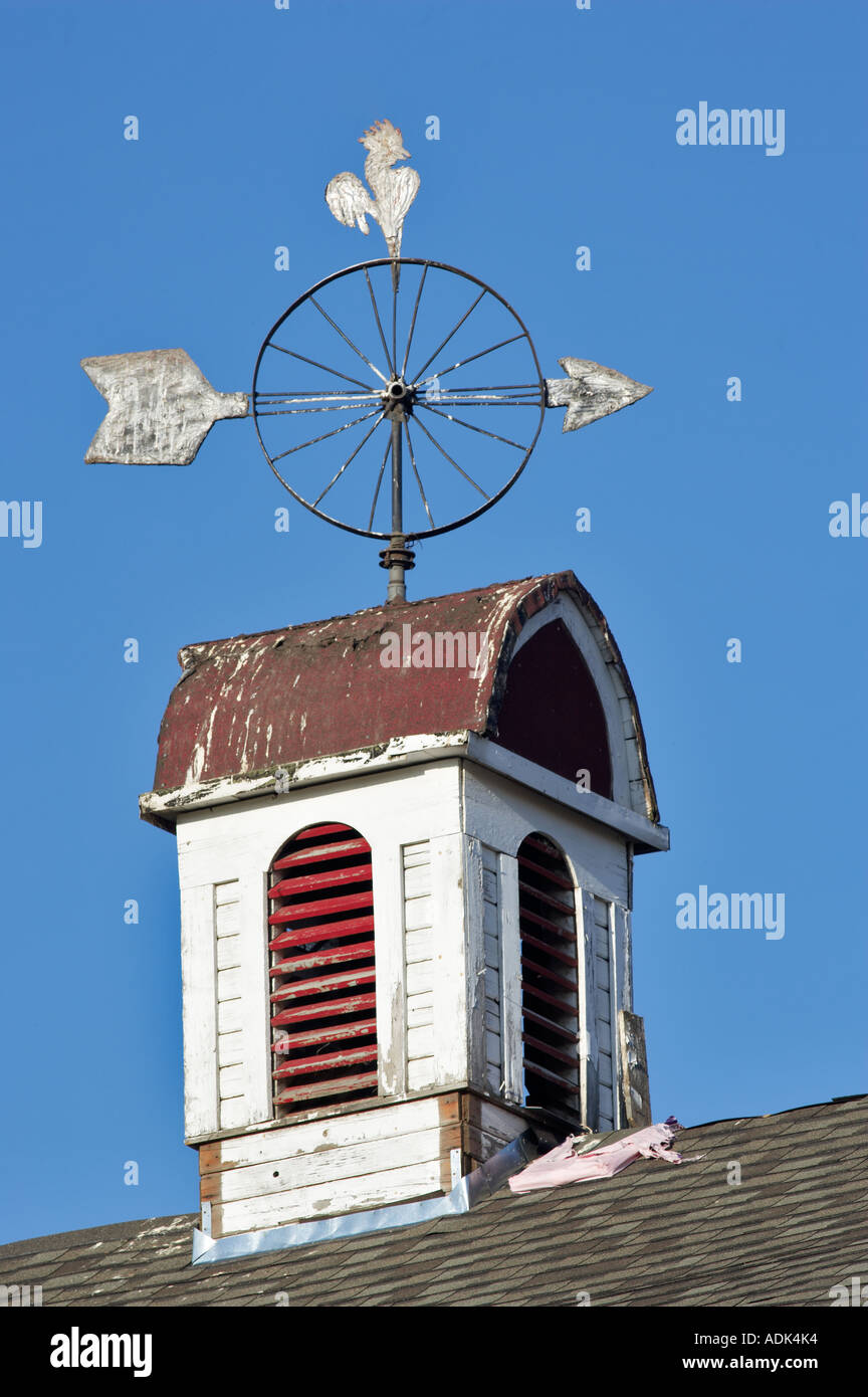 Girouette roue grange sur l'Est de Washington Banque D'Images