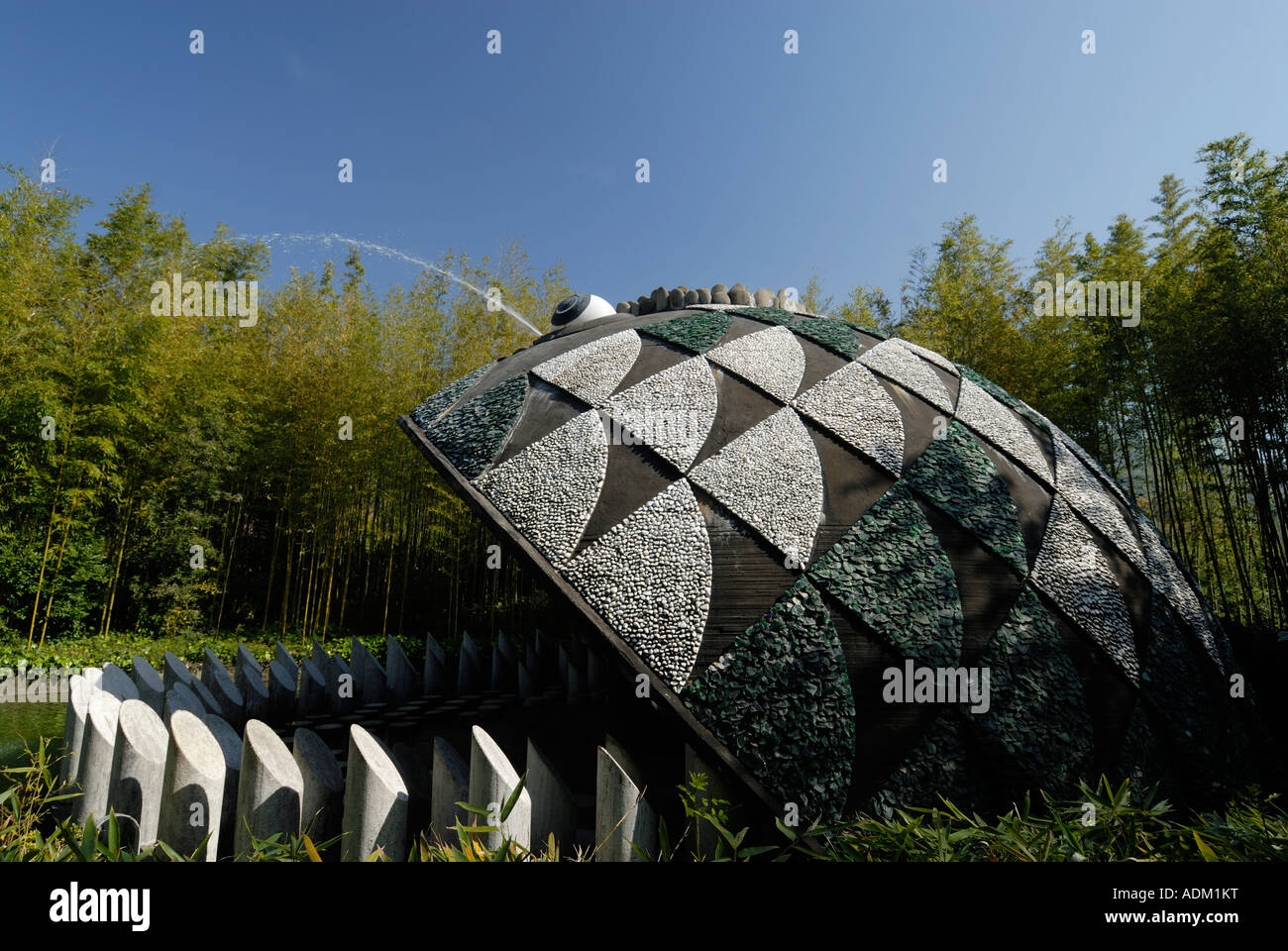 Italie, Toscane, Collodi. Pinocchio's theme park. L'installation de Grande Baleine Banque D'Images