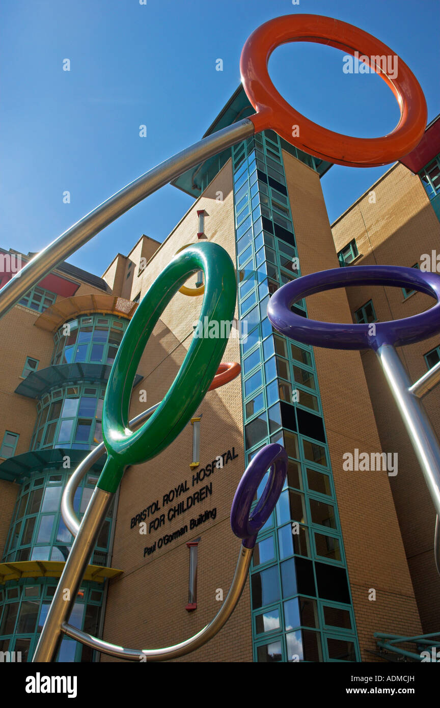 L'Hôpital Royal de Bristol d'entrée pour les enfants Paul O Gorman Building UBHT Angleterre Banque D'Images