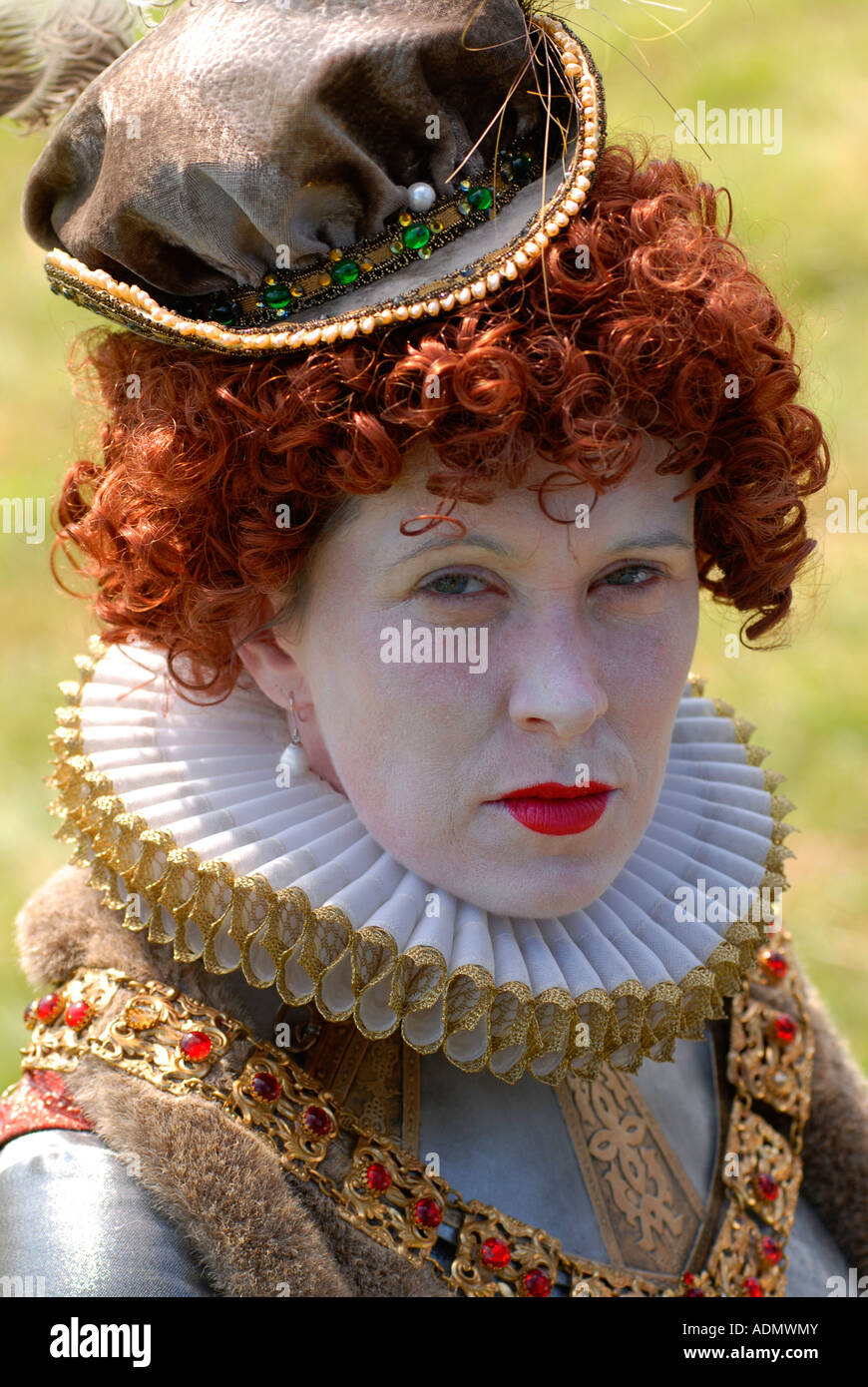 Becca Holland comme la reine Elizabeth 1re à l'English Heritage Festival de l'histoire 2007 Banque D'Images