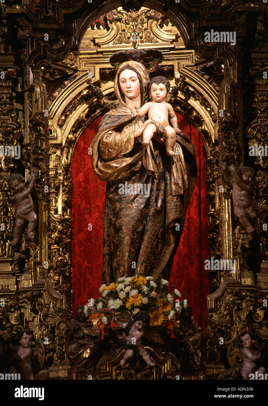 Lebrija, Santa Maria de la Oliva, Madonna von Alonso Cano Banque D'Images