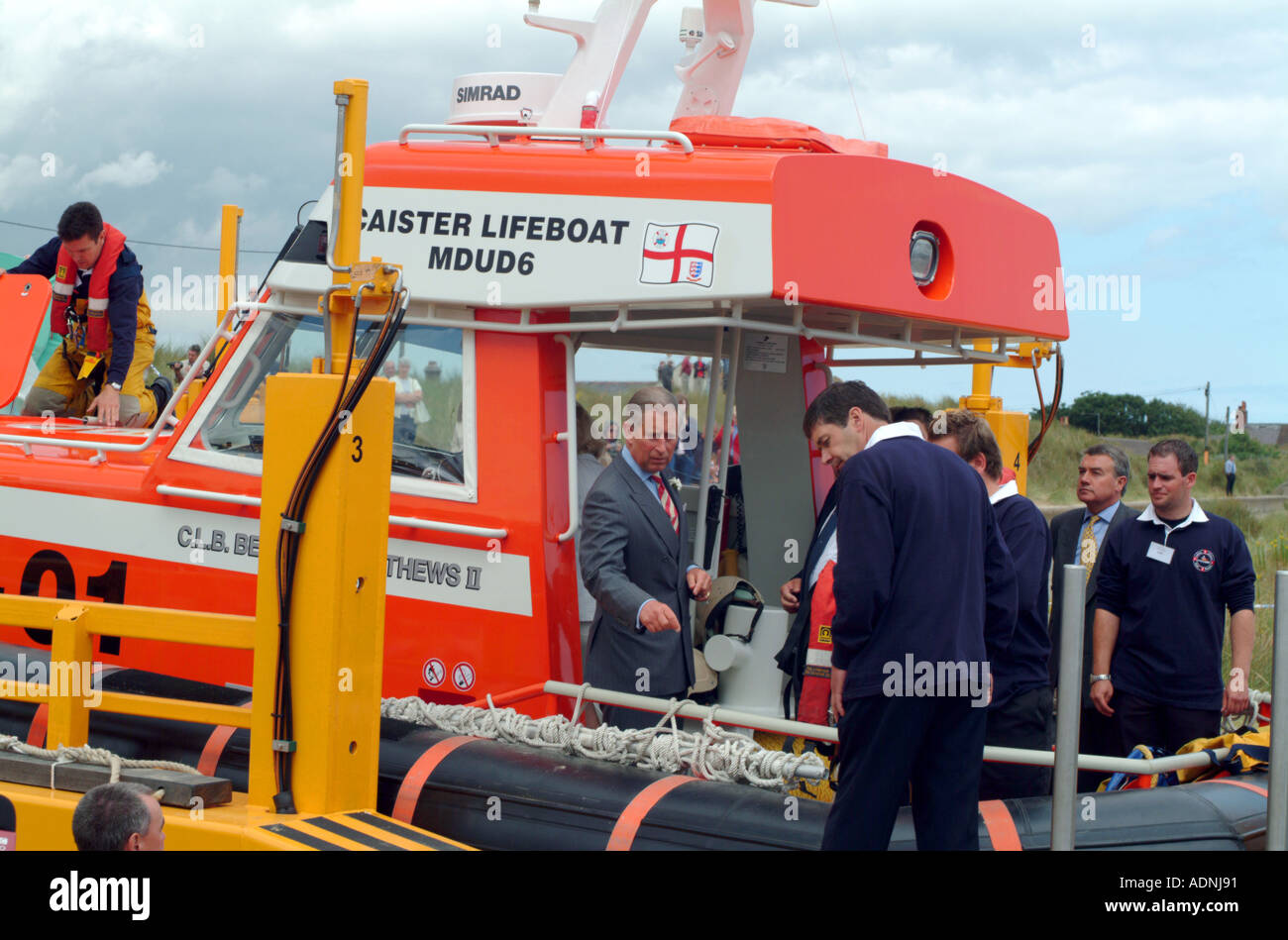 Le Prince Charles et Camilla à Caister lifeboat Banque D'Images