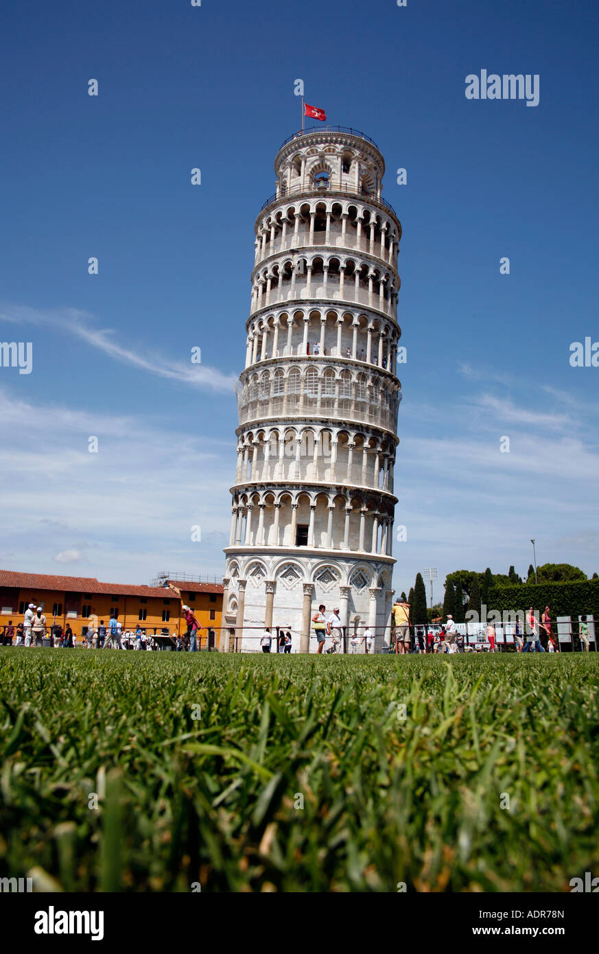 La Tour Penchée de Pise dans la Piazza del Duomo, la Place des Miracles à Pise Italie Banque D'Images