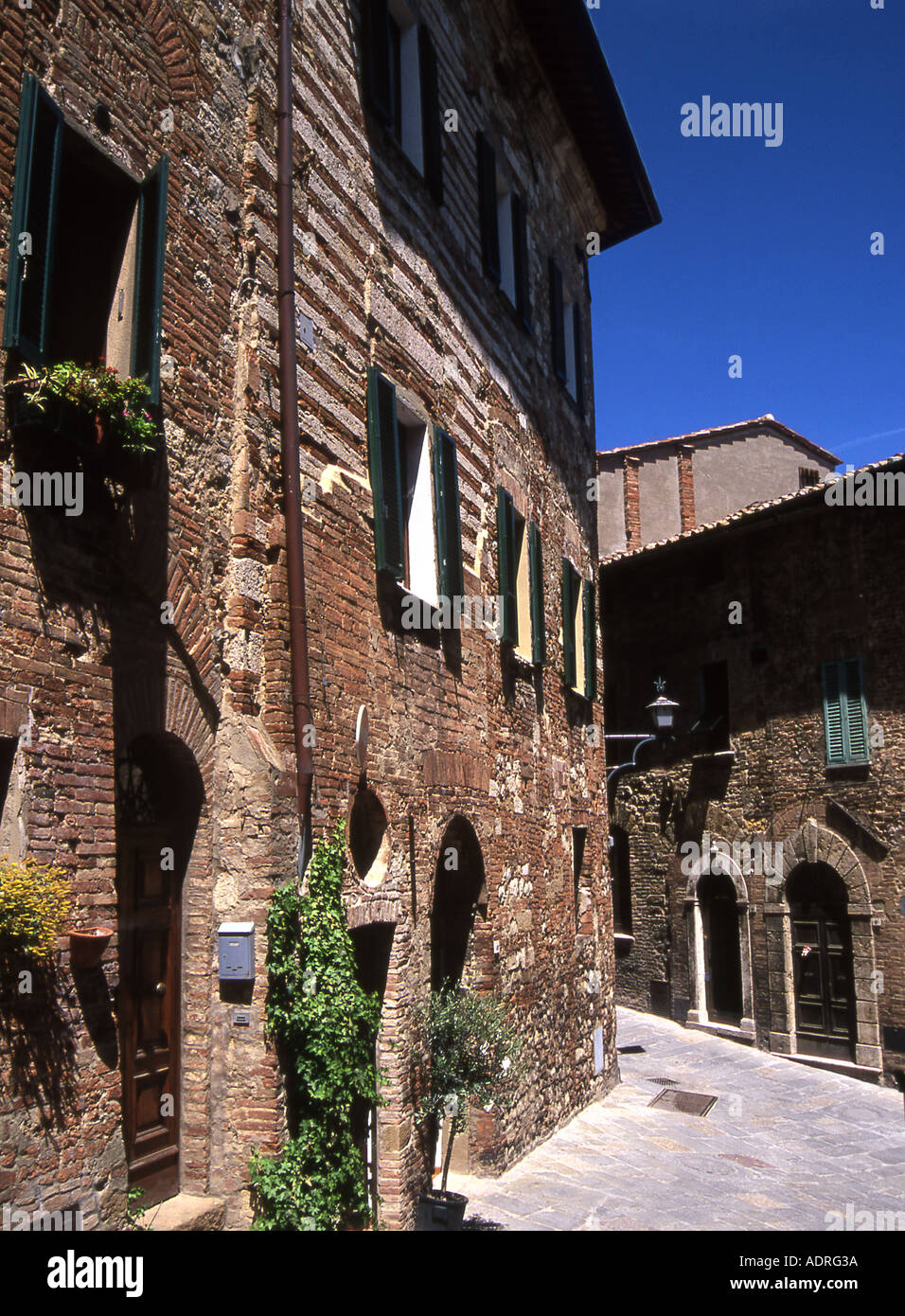 Scène de rue à Montepulciano en Toscane Banque D'Images