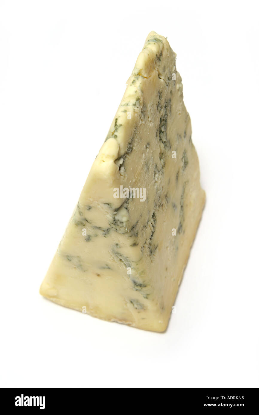 Le fromage Stilton isolé sur blanc. Banque D'Images