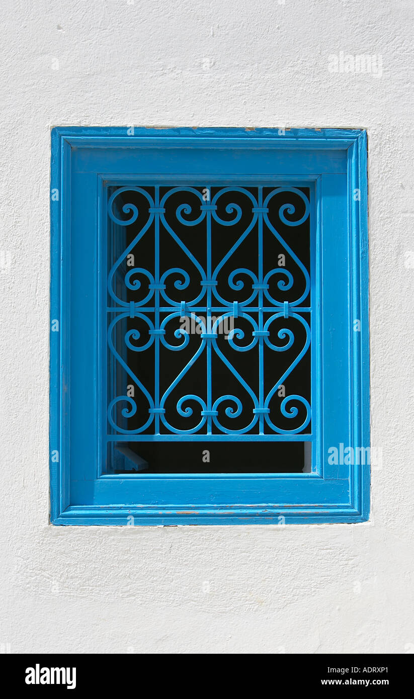 Fenêtre décorative Sidi Bou Said Tunisie Banque D'Images