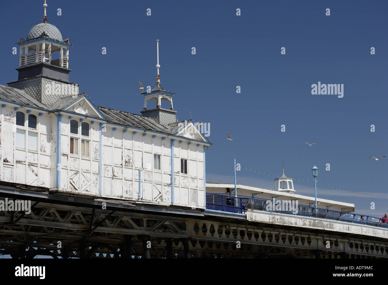 Pier en décomposition des capacités à Eastbourne East Sussex Grande-bretagne UK Banque D'Images