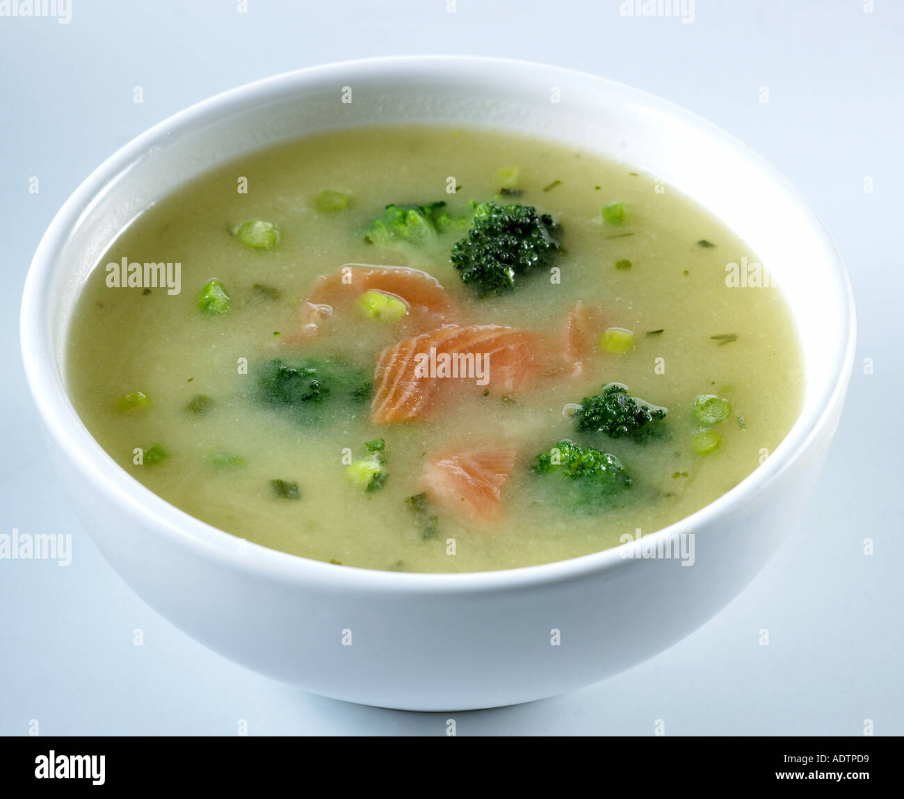 Soupe de brocoli et saumon Banque D'Images