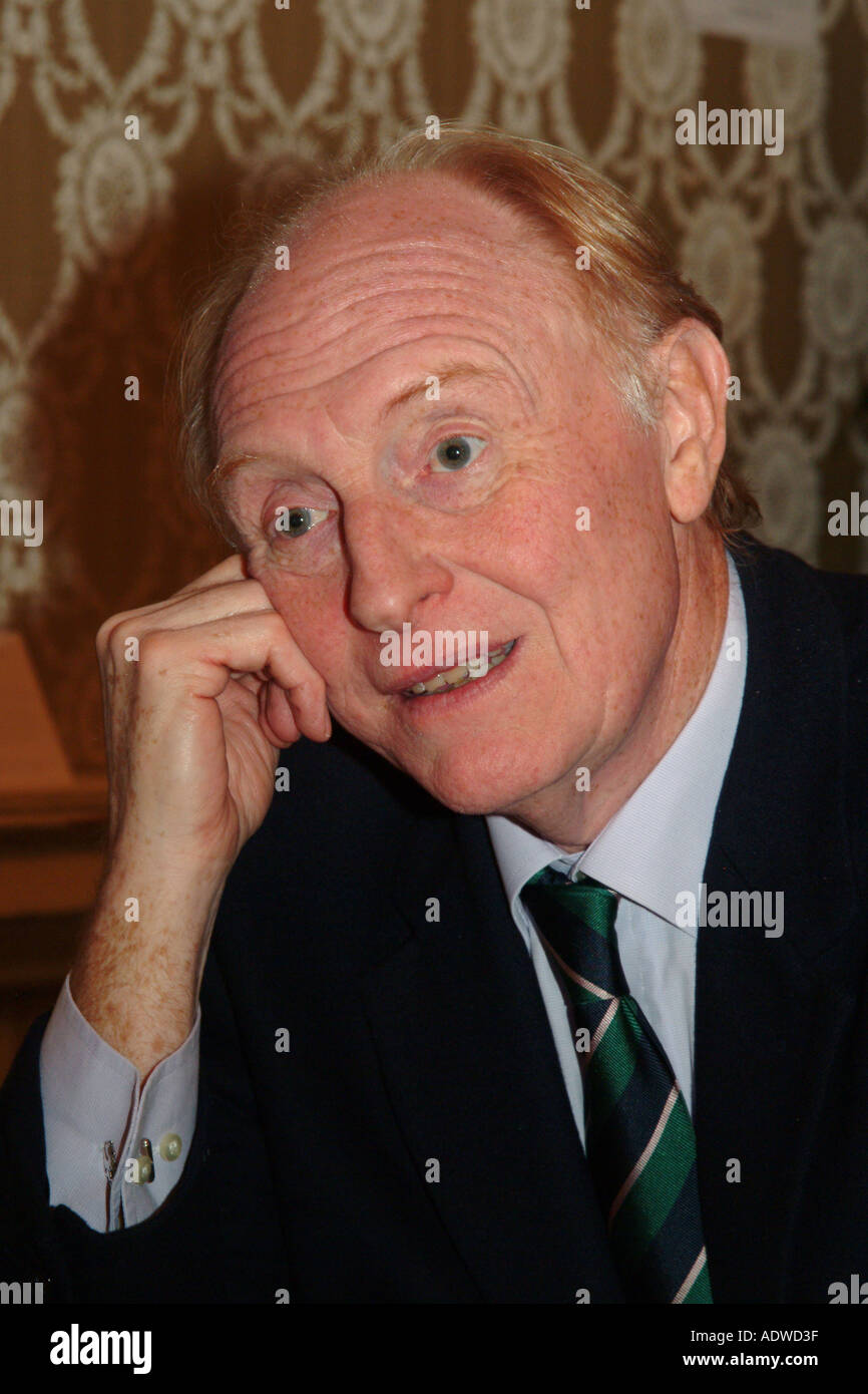 Ancien Commissaire Européen Neil Kinnock à Cheltenham Literature Festival Banque D'Images