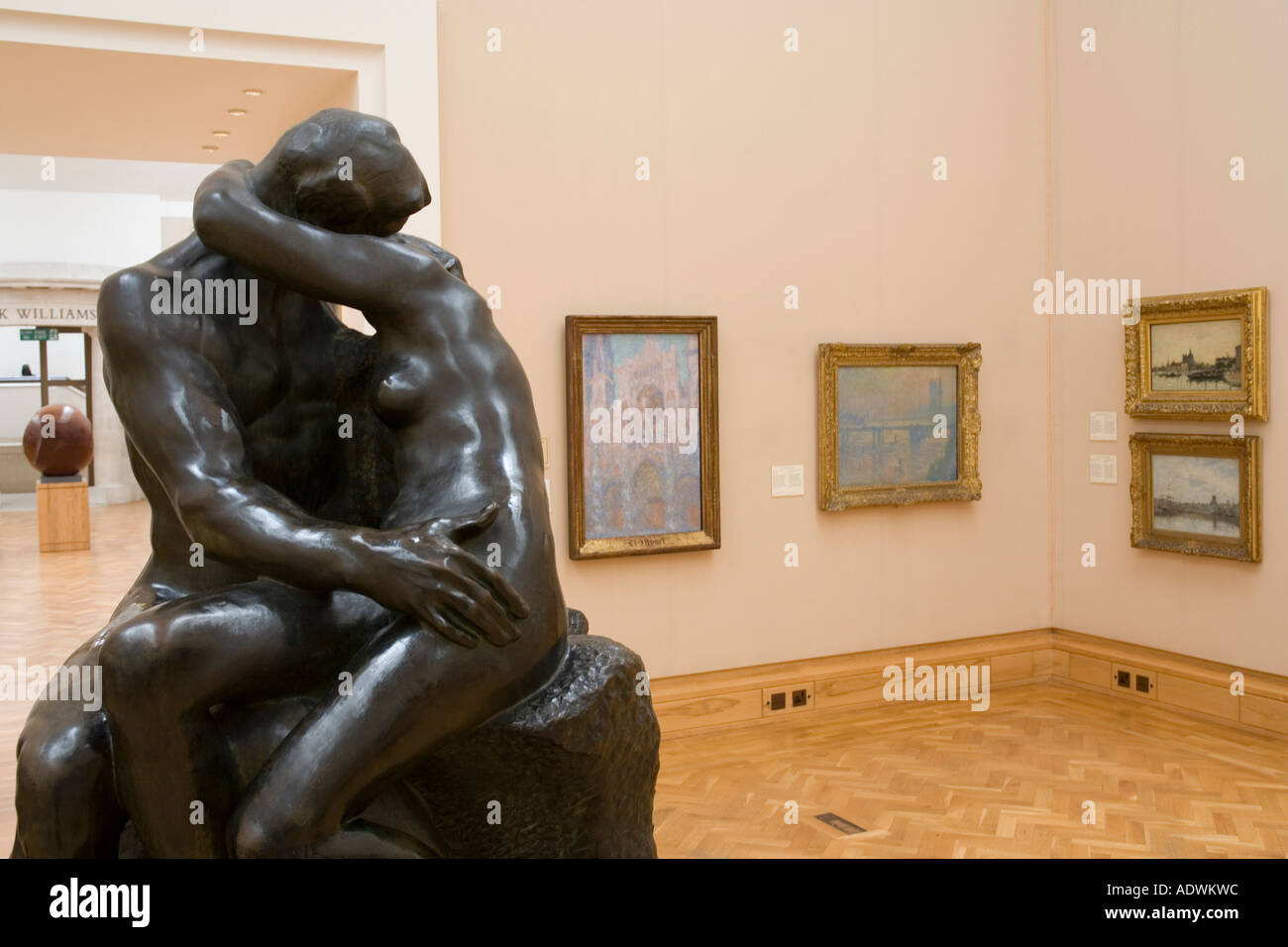 Pays de Galles Cardiff Civic Centre National Museum of Wales Rodins baiser dans la galerie d'art impressionniste Banque D'Images