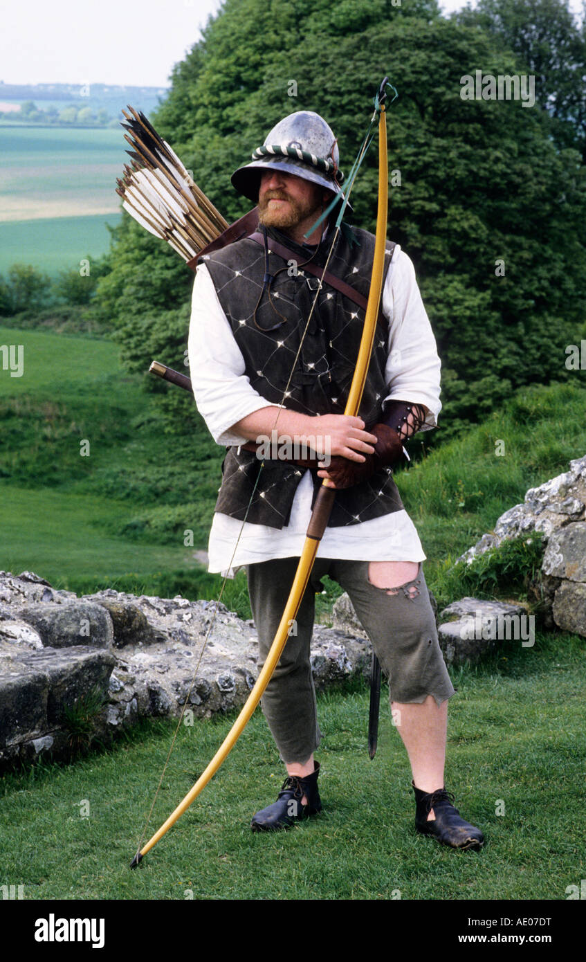 Costume d'archer médiéval Banque de photographies et d'images à haute  résolution - Alamy
