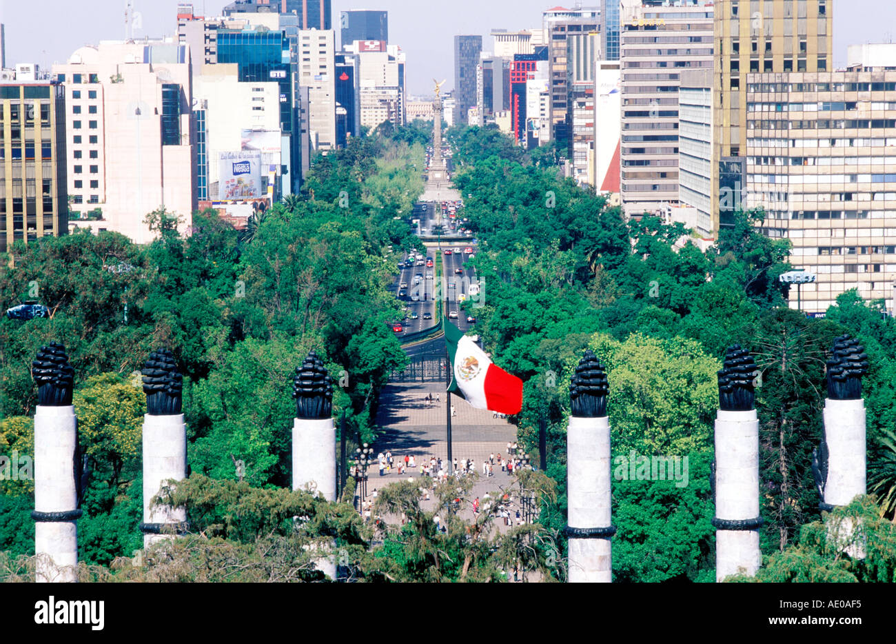 Afficher le long de l'Avenida Reforma sur le Monumento a los Niños Heroes Parc de Chapultepec Mexico Mexique Banque D'Images