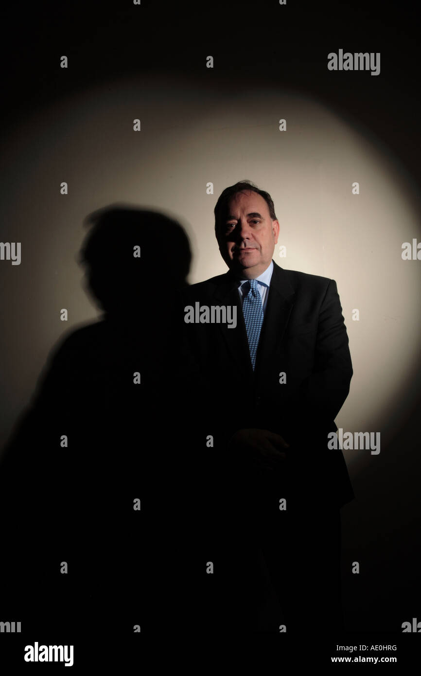 Alex Salmond, chef du Parti National Écossais photographiée au SNP Siège en janvier 2007 Banque D'Images