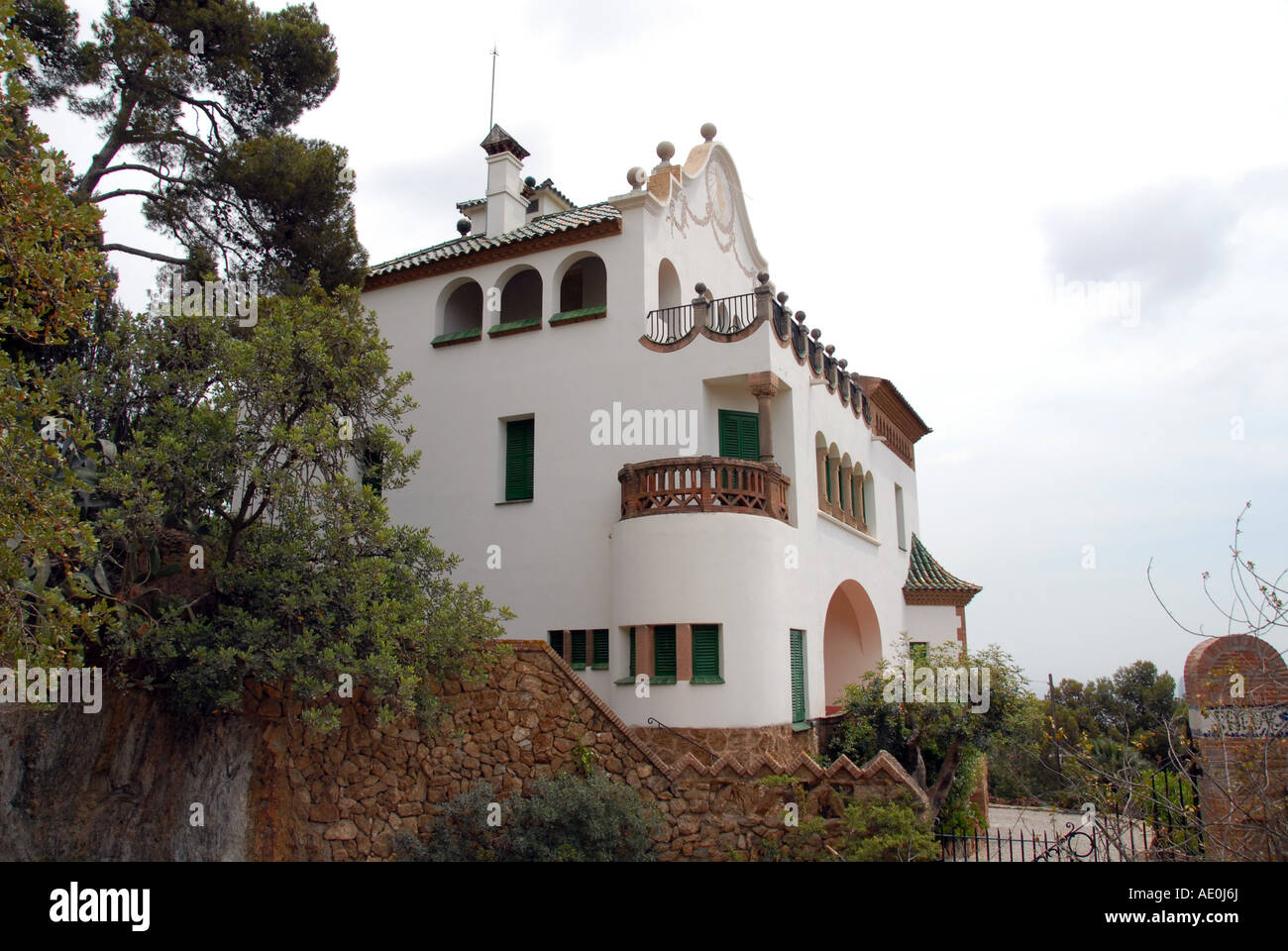 Regardant estate Accueil Parc Guell Barcelone Espagne Banque D'Images