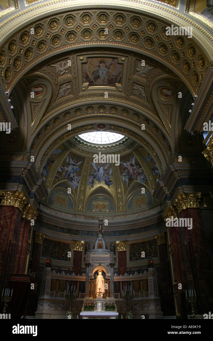 Intérieur de St Stephen's Basilica Budapest Hongrie Banque D'Images