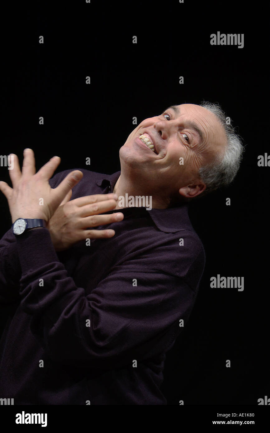 L'Italien Mario Pirovano acteur dans le rôle de Johan Paddan par le dramaturge Dario Fo Banque D'Images