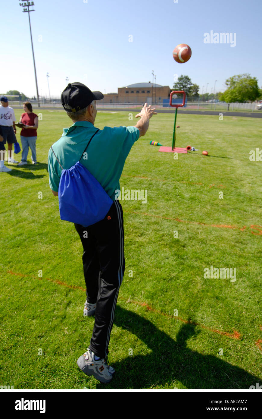 Senior hommes et femmes participent à la qualification olympique des Jeux d'athlétisme tenu à Port Huron au Michigan Banque D'Images