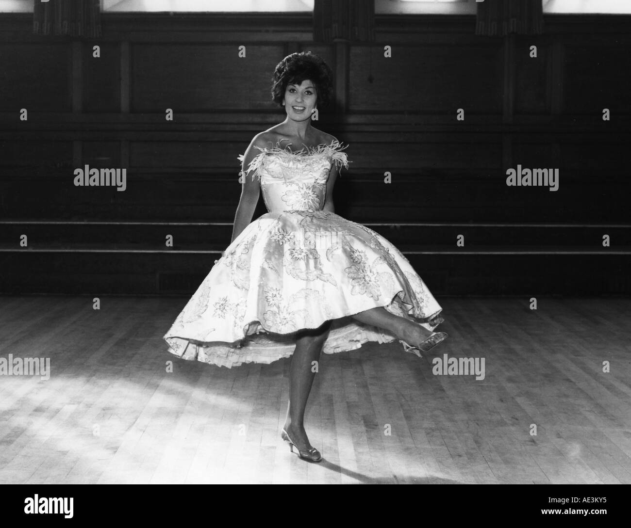 ALMA COGAN UK singer à propos de 1955 Banque D'Images