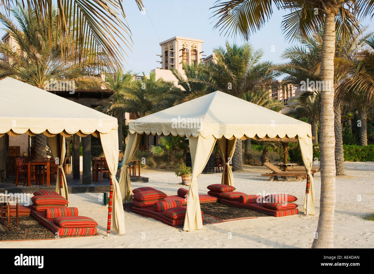La plage, à l'hôtel Madinat Jumeirah, Dubaï, Émirats arabes unis, Moyen Orient Banque D'Images