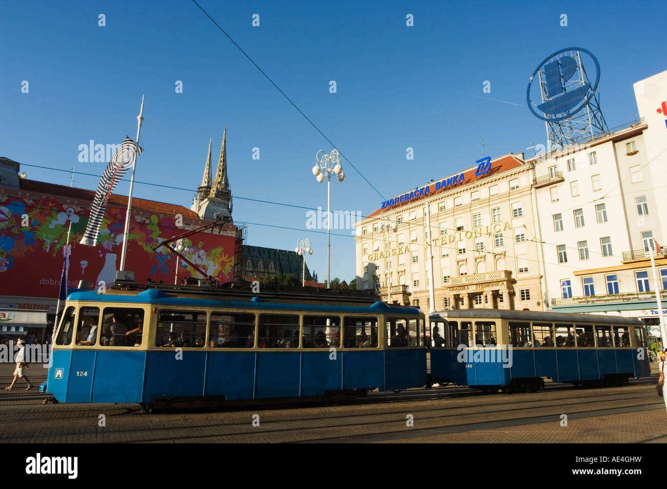 En tramway de la place du centre-ville, Zagreb, Croatie, Europe Banque D'Images