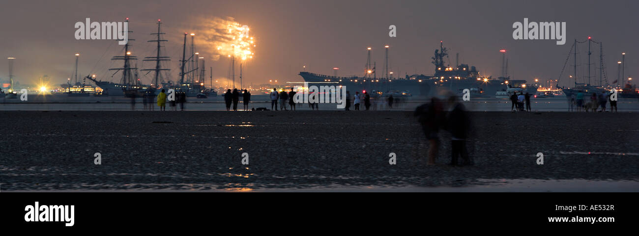 Trafalgar célébrations Fireworks 200 Île de Wight Banque D'Images