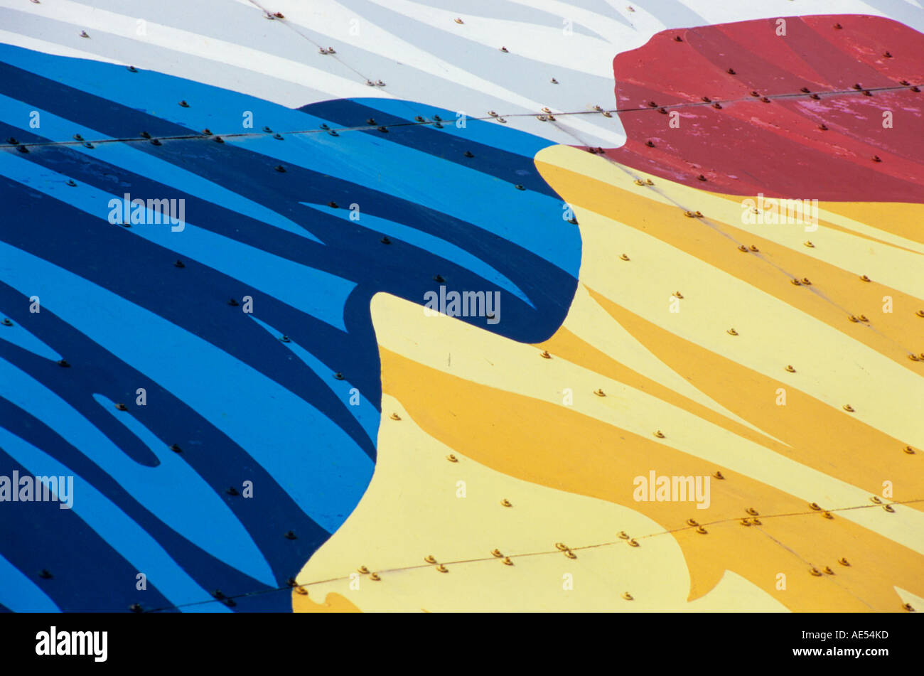 P et O Ferries drapeau peint sur l'entonnoir de l'orgueil de bilbao ferry, Portsmouth, Angleterre, RU Banque D'Images