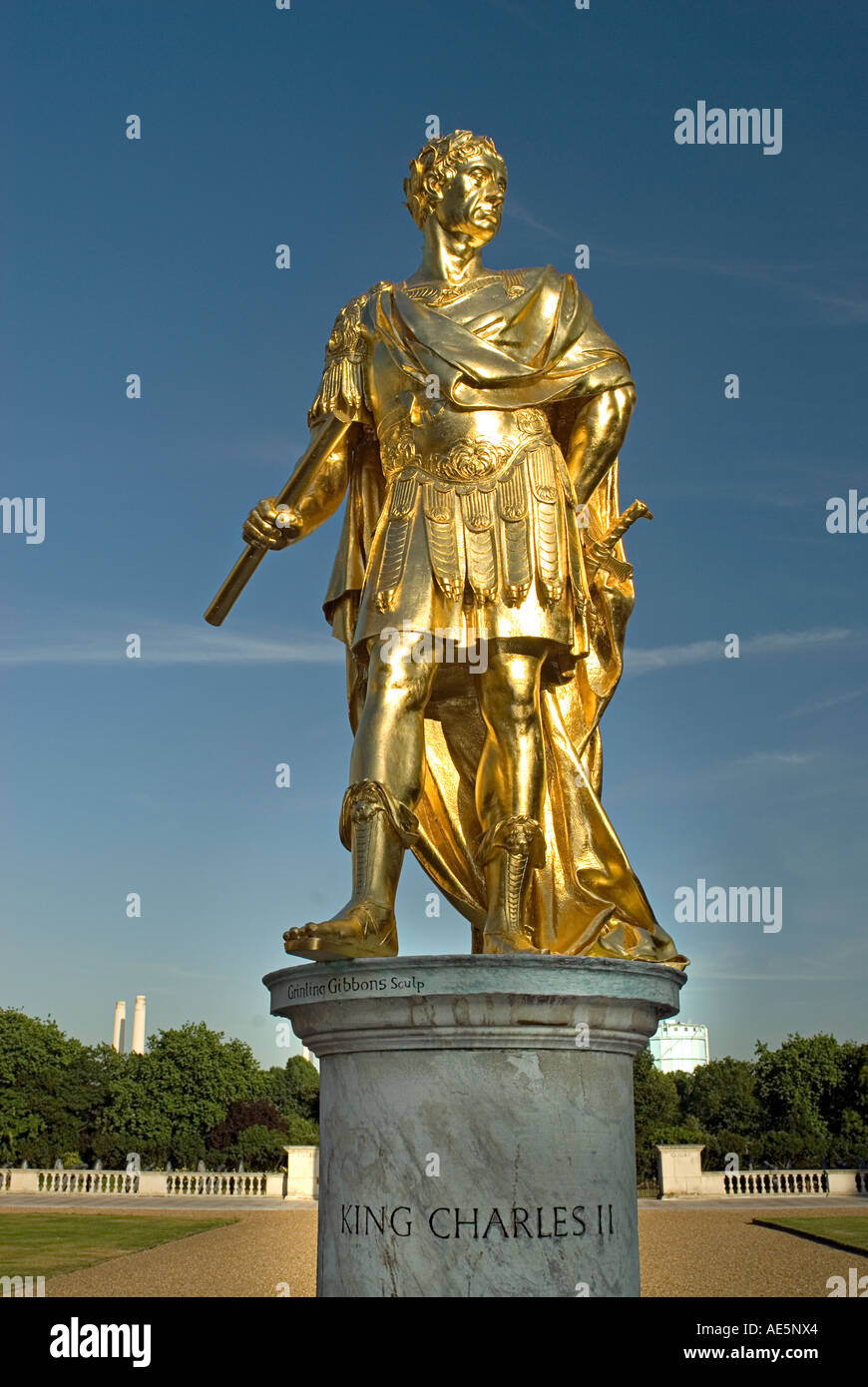 Statue de Charles II dépeint comme un empereur romain Royal Hospital Chelsea London England Banque D'Images