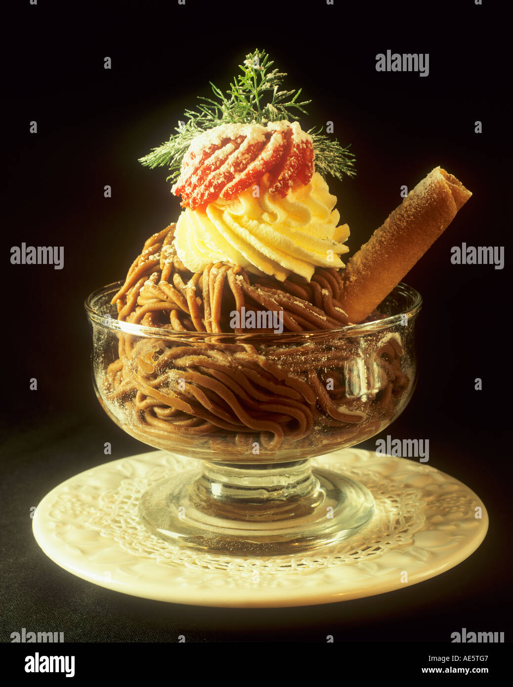 Vermicelles de marrons dessert Suisse Banque D'Images