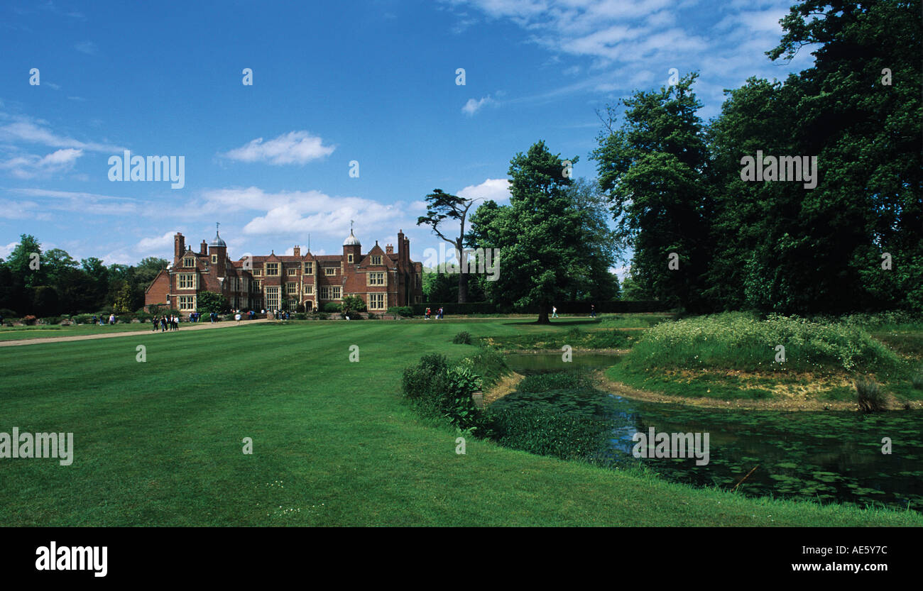 Manoir Tudor à douves Suffolk Long Melford Banque D'Images