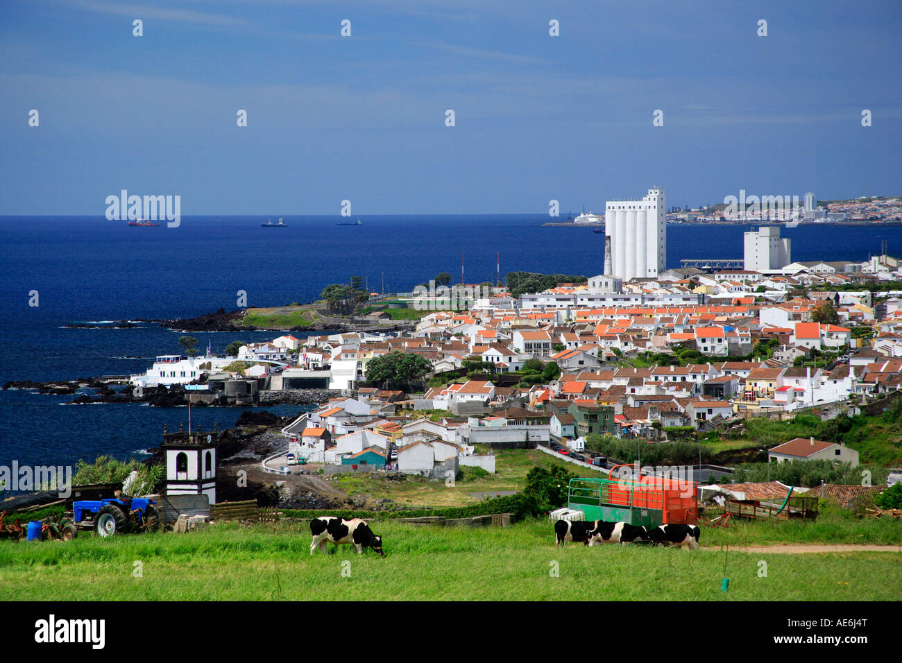 La ville des Açores de Lagoa dans l'île de São Miguel. Açores, Portugal Banque D'Images