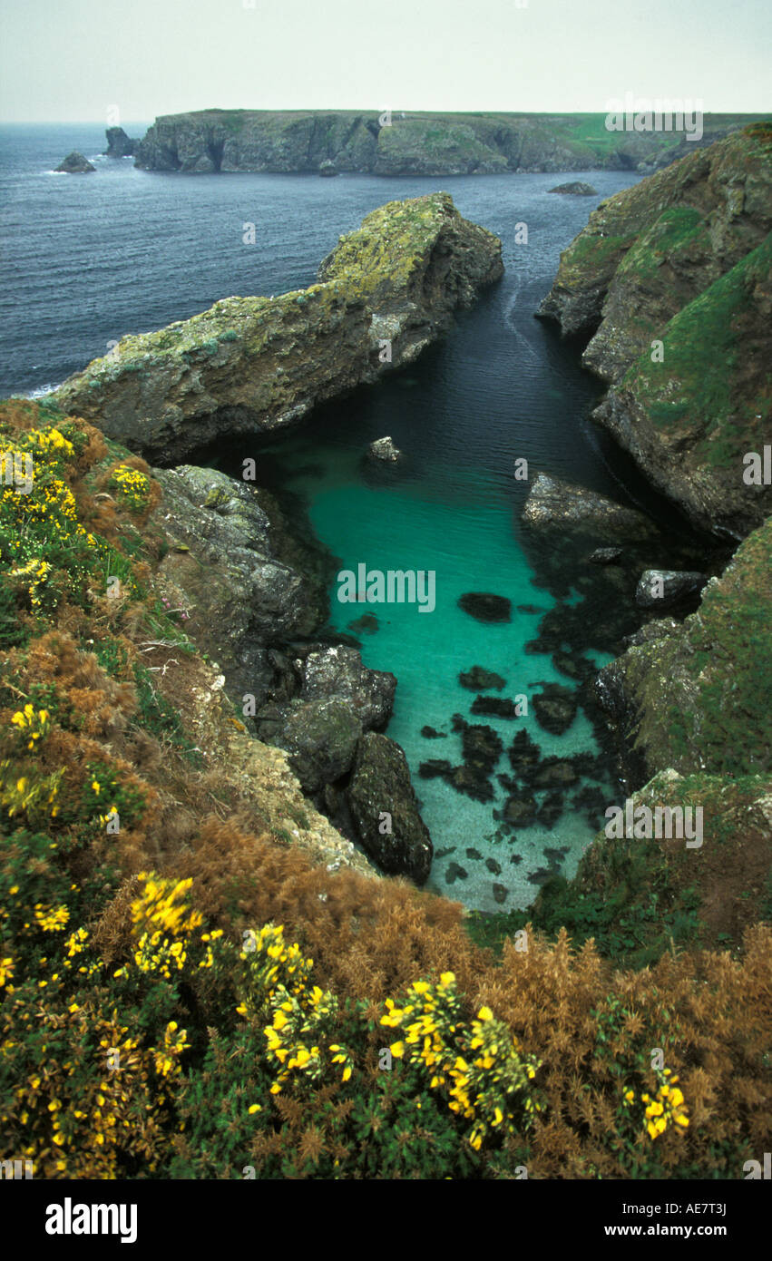 France, Bretagne, île de Belle Ile, près de Sauzon, Sterwen Creek au sud de Pointe des poulains Banque D'Images