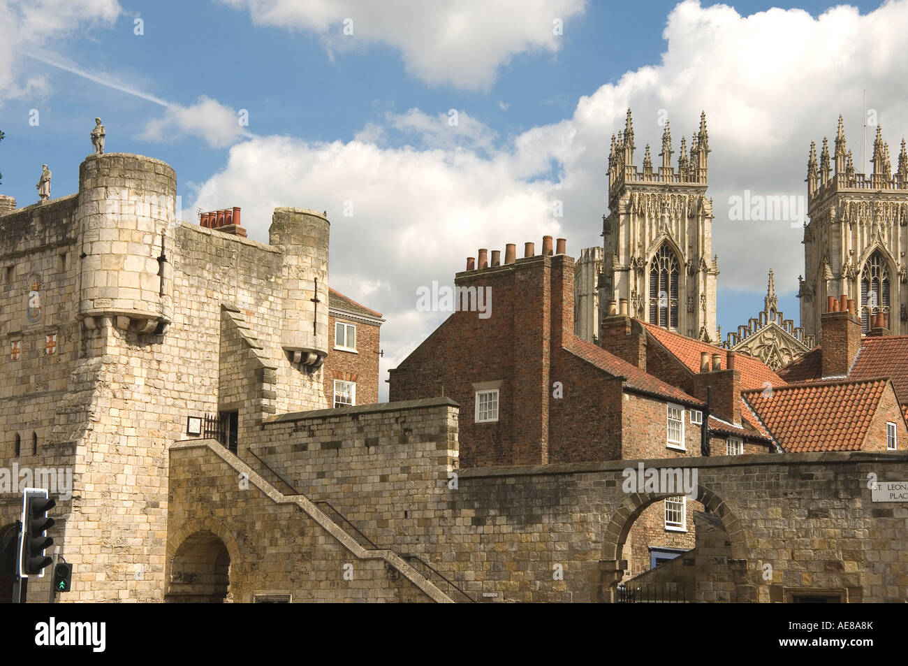 Bar Bootham York Minster et la place de York North Yorkshire England UK Royaume-Uni GB Grande Bretagne Banque D'Images