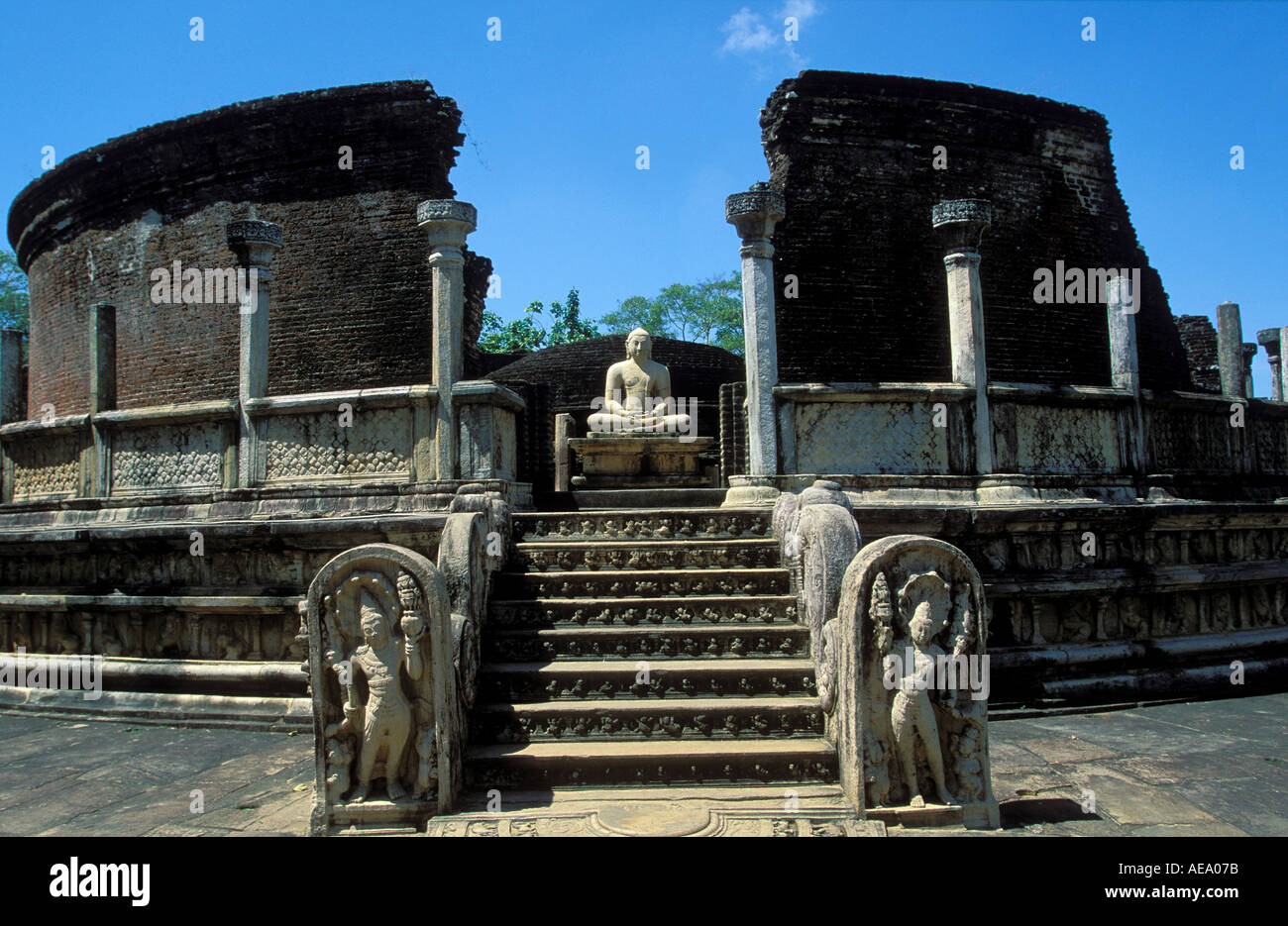 L'entrée du Vatadage en Polonnaruwa l'une des villes anciennes au Sri Lanka Banque D'Images