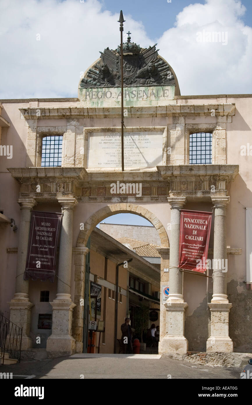 Entrée au Musée Archéologique de Cagliari Sardaigne Italie Banque D'Images