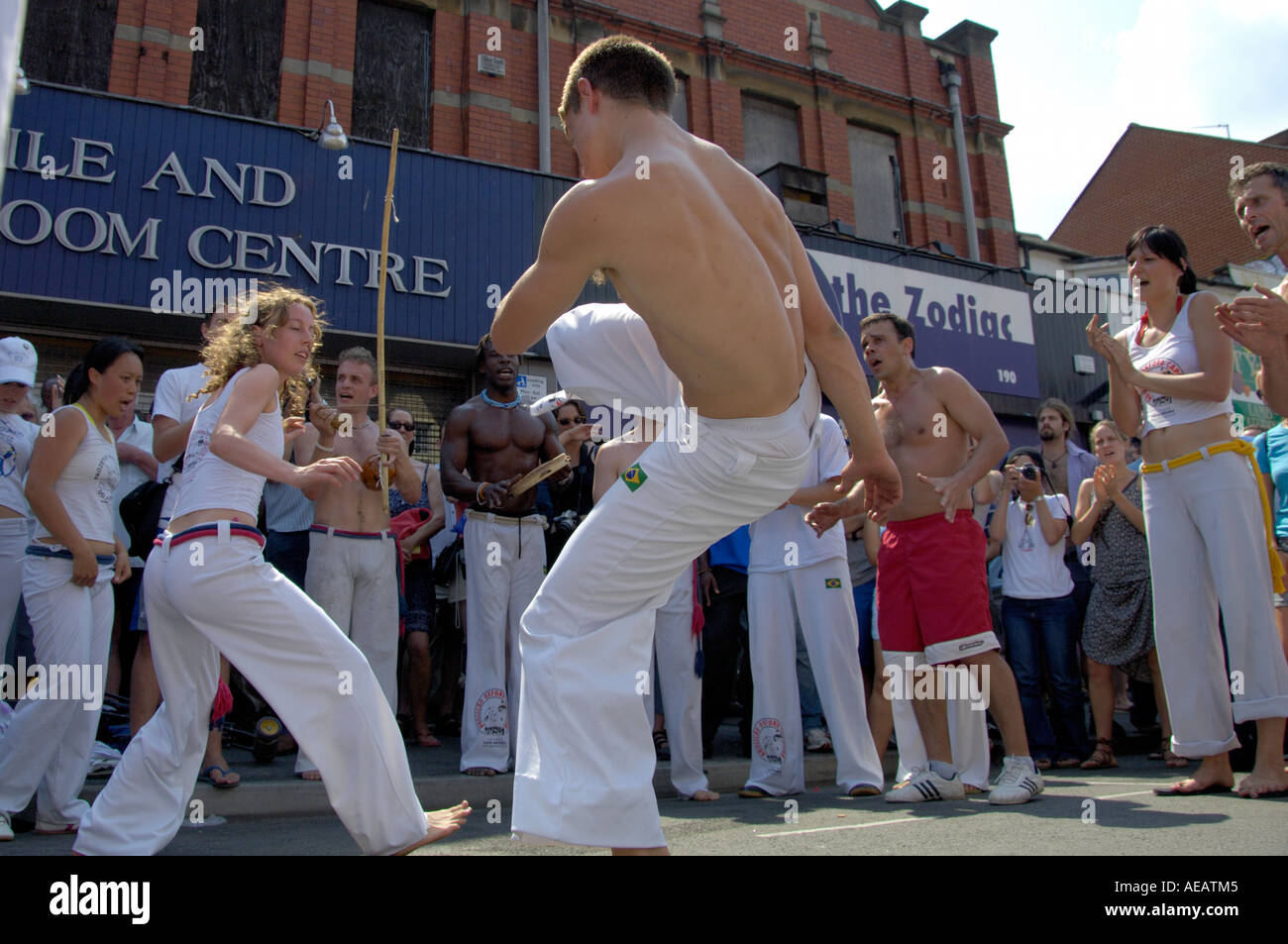 Démonstration de capoeira Danse Arts martiaux brésiliens Banque D'Images
