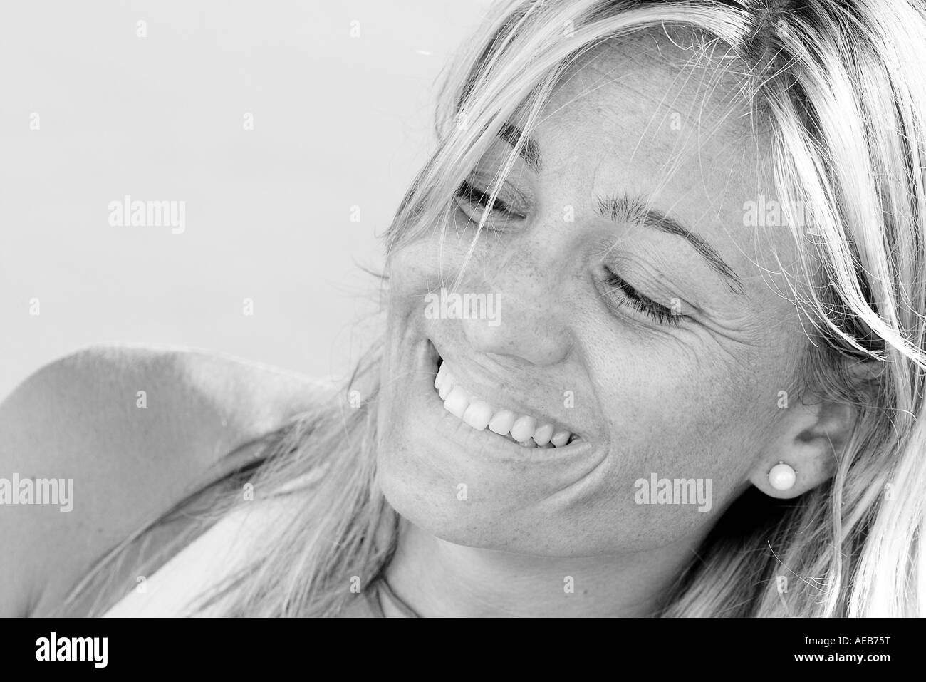 Femme souriante Banque D'Images